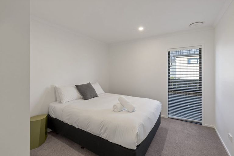 Photo of property in 8 Barn Road, Jacks Point, 9371