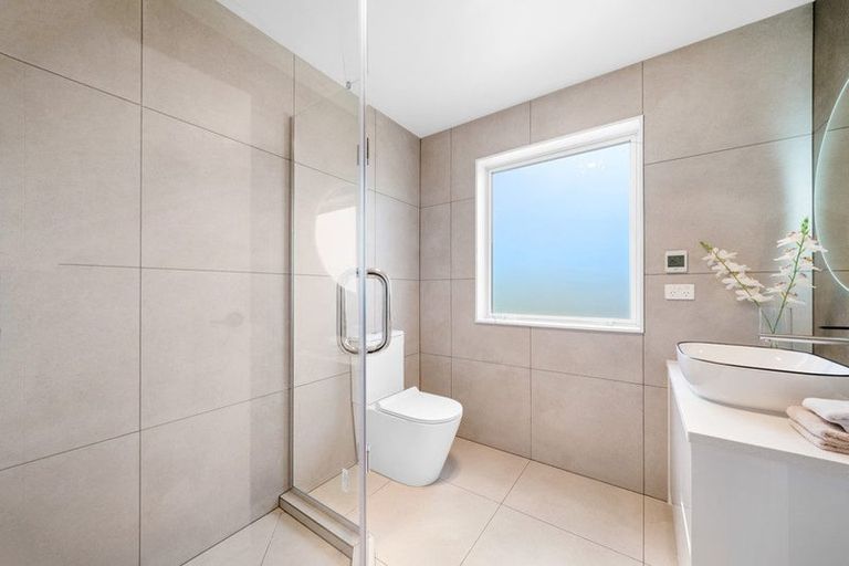 Photo of property in 52 Emerald Avenue, Rosehill, Papakura, 2113