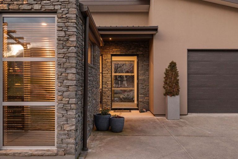 Photo of property in 44 Springbank Grove, Lower Shotover, Queenstown, 9371