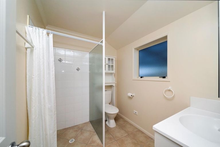 Photo of property in 140 Waihi Road, Hawera, 4610