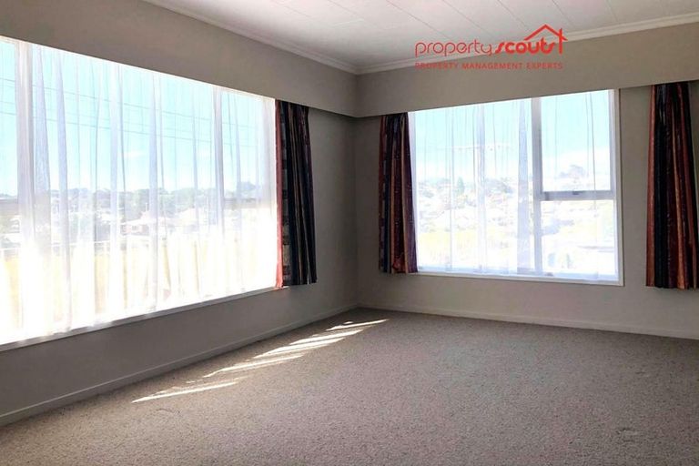 Photo of property in 61 Cracroft Street, Waitara, 4320