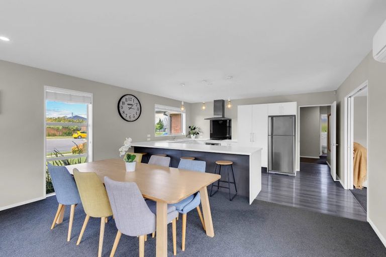 Photo of property in 5 Highworth Crescent, Rolleston, 7615