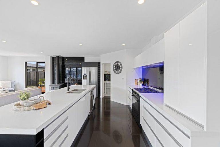 Photo of property in 8 Chimera Street, Pegasus, 7612