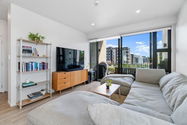 Photo of property in 110/165 Lake Road, Northcote, Auckland, 0627
