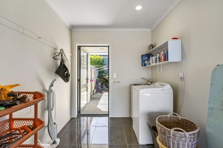 Photo of property in Waterview Estate, 1/4 Greystone Place, Omokoroa, 3114