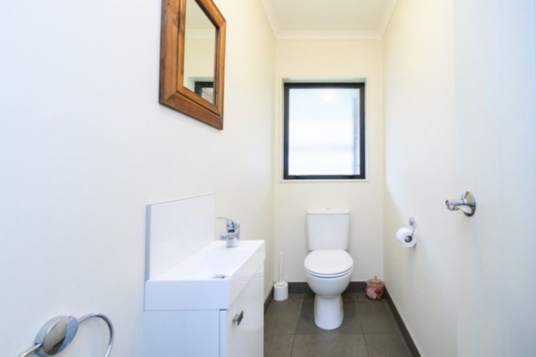 Photo of property in 2 Rose Place, Awapuni, Palmerston North, 4412