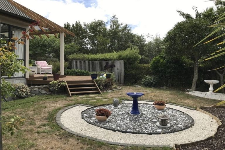 Photo of property in 14 Petrel Lane, Whitby, Porirua, 5024