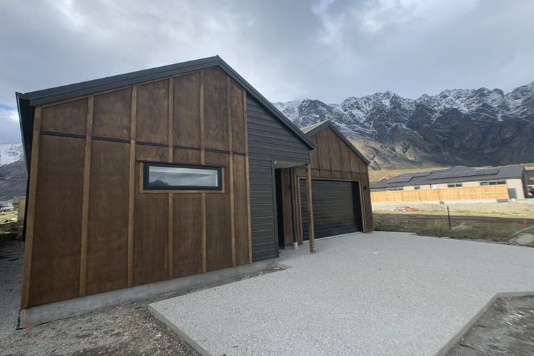 Photo of property in 58 Muster Road, Jacks Point, 9371