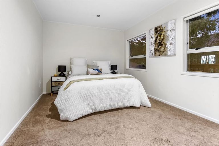 Photo of property in 46 Parr Terrace, Castor Bay, Auckland, 0620