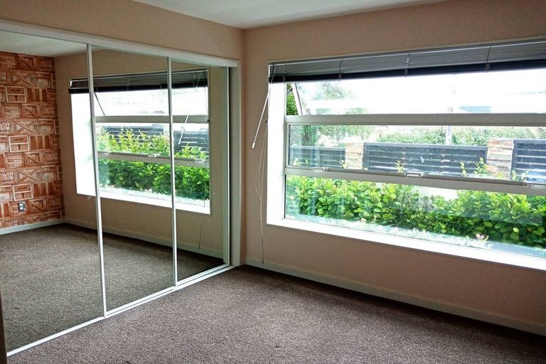 Photo of property in 22 Burgess Road, Johnsonville, Wellington, 6037