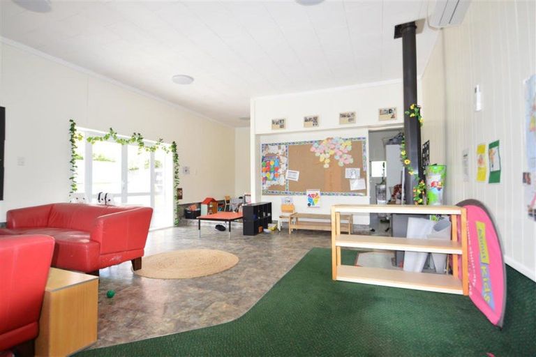 Photo of property in 208 Cambridge Street, Levin, 5510