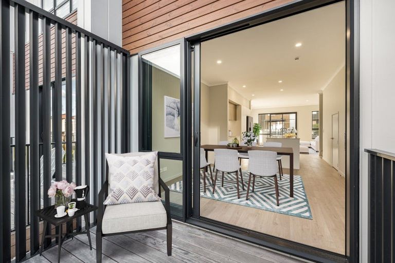 Photo of property in 13 Patrol Lane, Hobsonville, Auckland, 0616