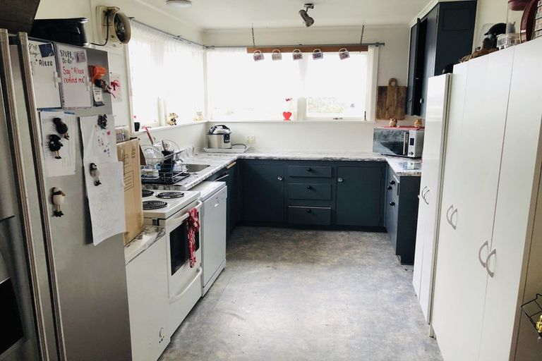 Photo of property in 86 Harrington Road, Henderson, Auckland, 0610