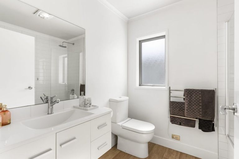 Photo of property in 118 Maire Road, Orewa, 0931