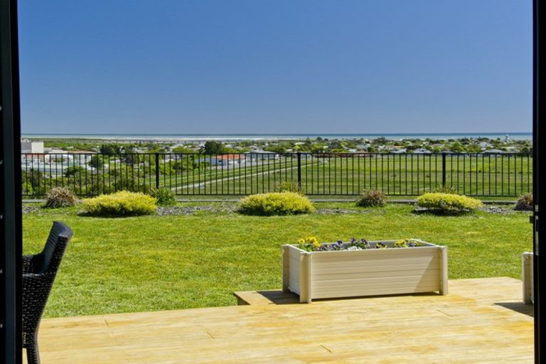 Photo of property in 8 Racecourse Terrace Rise, Hokitika, 7882