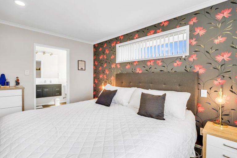 Photo of property in 11 Ngaio Street, Levin, 5510