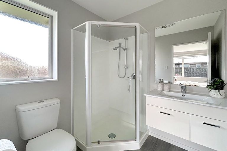 Photo of property in 8 Marble Court, Rolleston, 7614