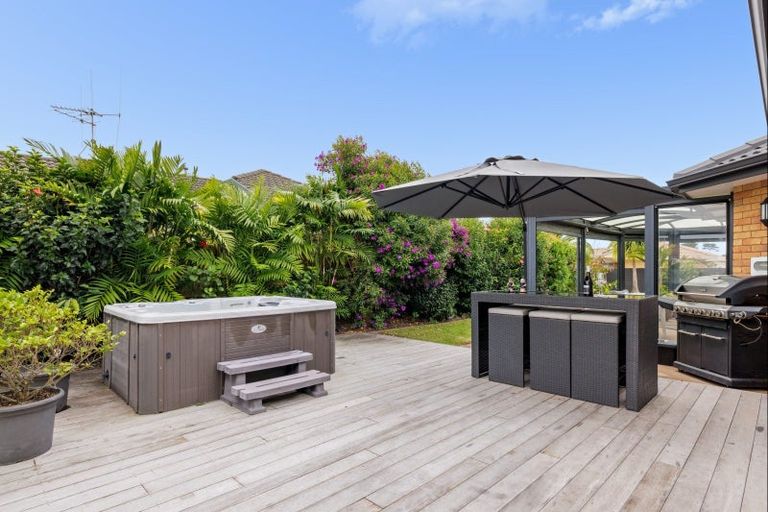 Photo of property in 90 Santa Monica Drive, Papamoa Beach, Papamoa, 3118