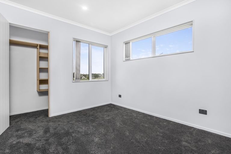 Photo of property in 2 Ambedkar Way, Pukekohe, 2120