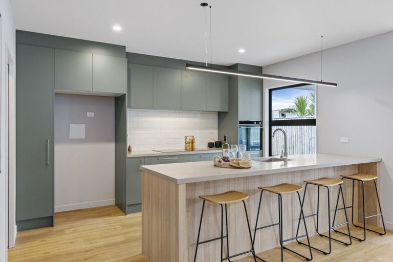 Photo of property in 13 Wexford Crescent, Halswell, Christchurch, 8025