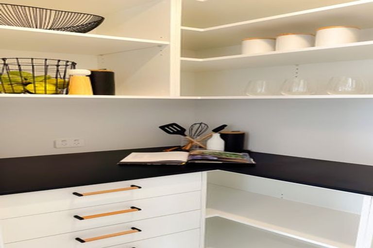 Photo of property in 7 Gratitude Way, Kelvin Grove, Palmerston North, 4414