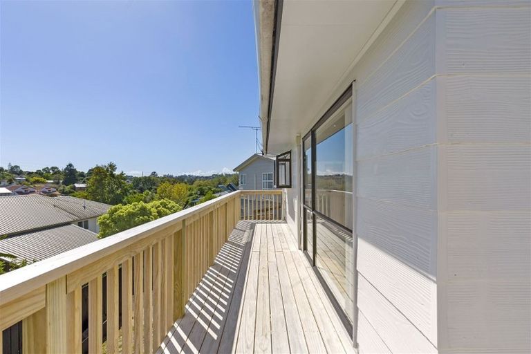 Photo of property in 1/66 Trias Road, Totara Vale, Auckland, 0629