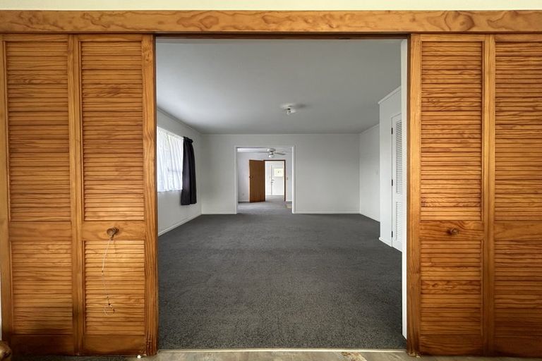 Photo of property in 8 Finch Street, One Tree Point, 0118