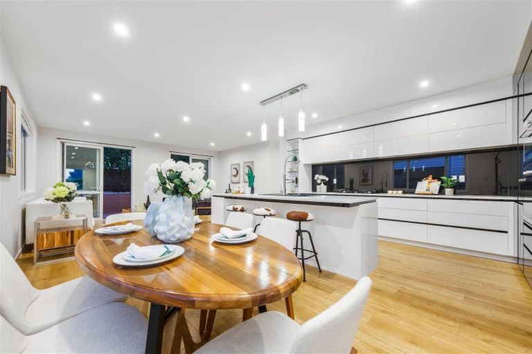 Photo of property in 5 Bridget Court, Red Beach, 0932