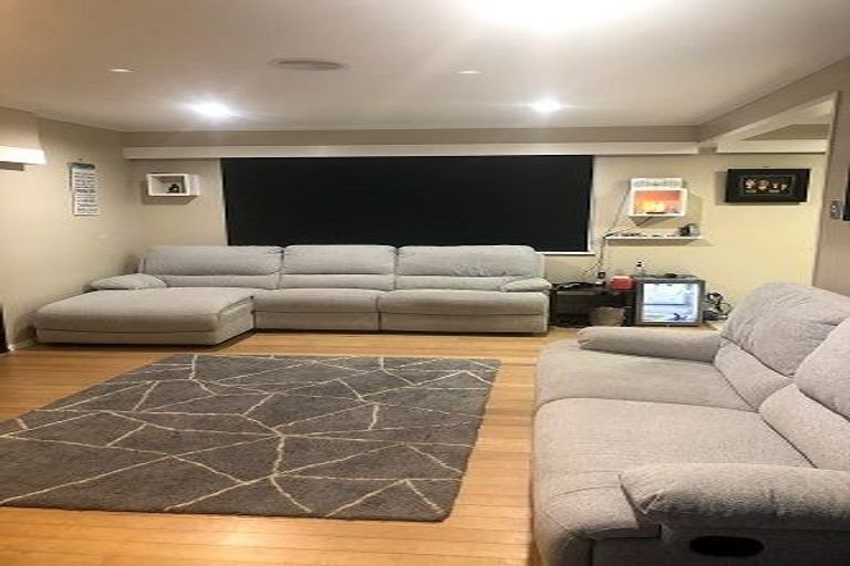 Photo of property in 36 Stanley Road, Glenfield, Auckland, 0629