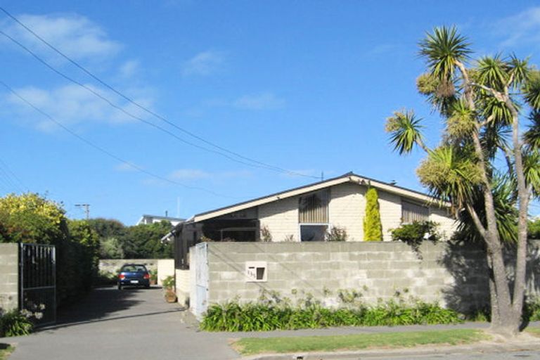 Photo of property in 2/135a Rocking Horse Road, Southshore, Christchurch, 8062