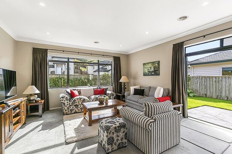 Photo of property in 7 Moston Grove, Churton Park, Wellington, 6037