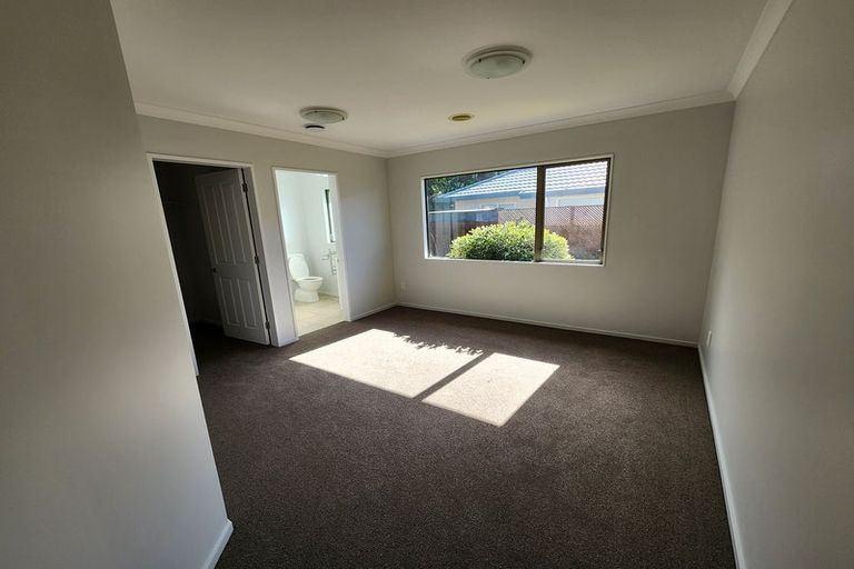 Photo of property in 10 Sandybrow, Churton Park, Wellington, 6037
