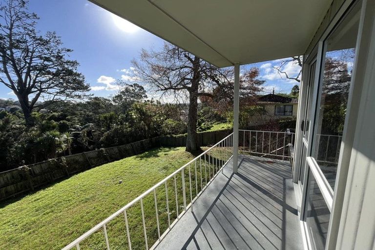 Photo of property in 13 Adam Sunde Place, Glen Eden, Auckland, 0602
