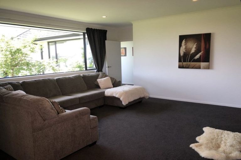 Photo of property in 2b Kaniera Terrace, Cambridge, 3434