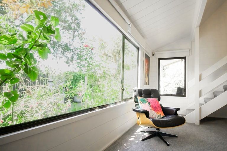 Photo of property in 266 Victoria Avenue, Hokowhitu, Palmerston North, 4410