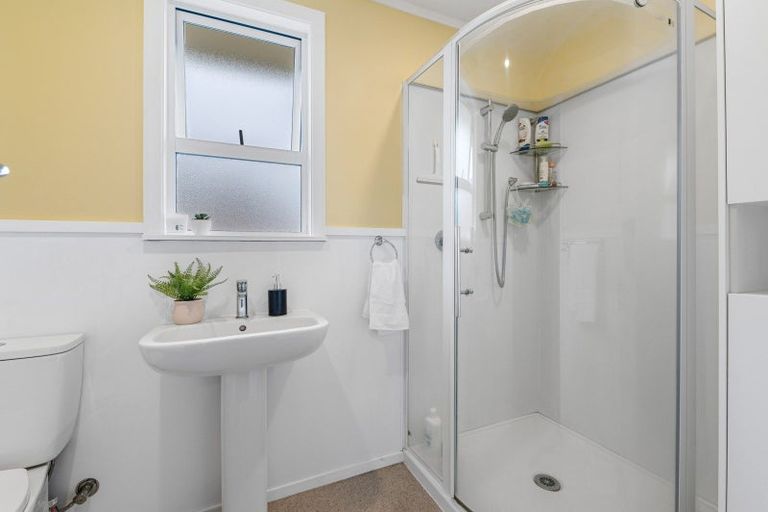 Photo of property in 26 Fenruss Street, Fairy Springs, Rotorua, 3015