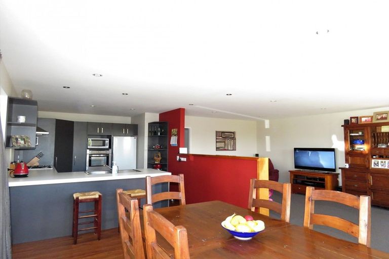 Photo of property in 24 Peel Street, Westport, 7825