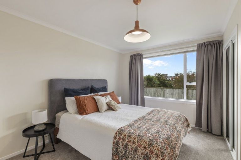 Photo of property in 106b Seaview Road, Westown, New Plymouth, 4310