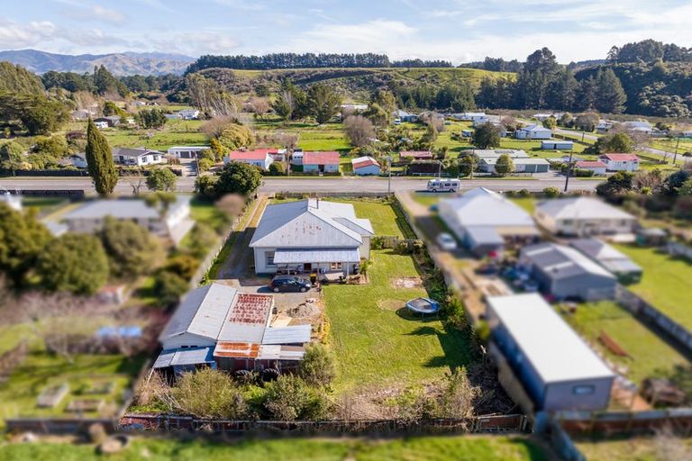 Photo of property in 7 Stanly Street, Eketahuna, 4900