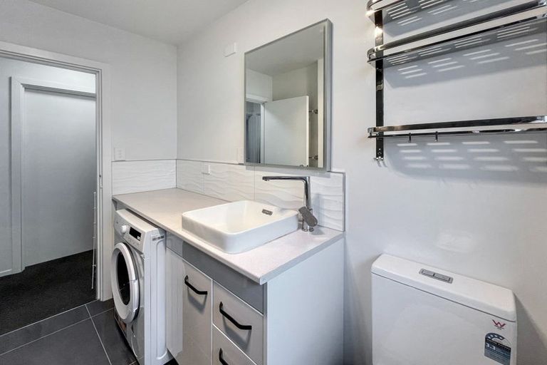 Photo of property in 2/171 Clarence Street, Riccarton, Christchurch, 8011