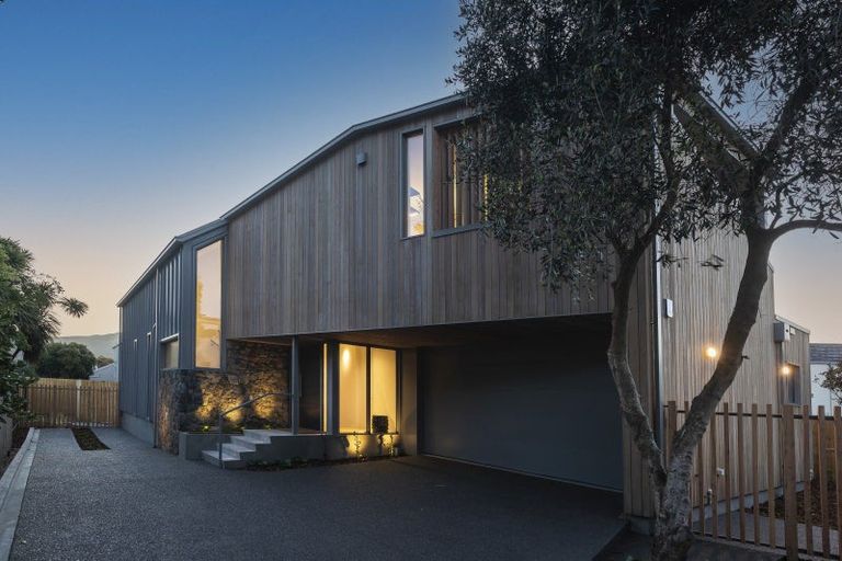 Photo of property in 128a Esplanade, Sumner, Christchurch, 8081