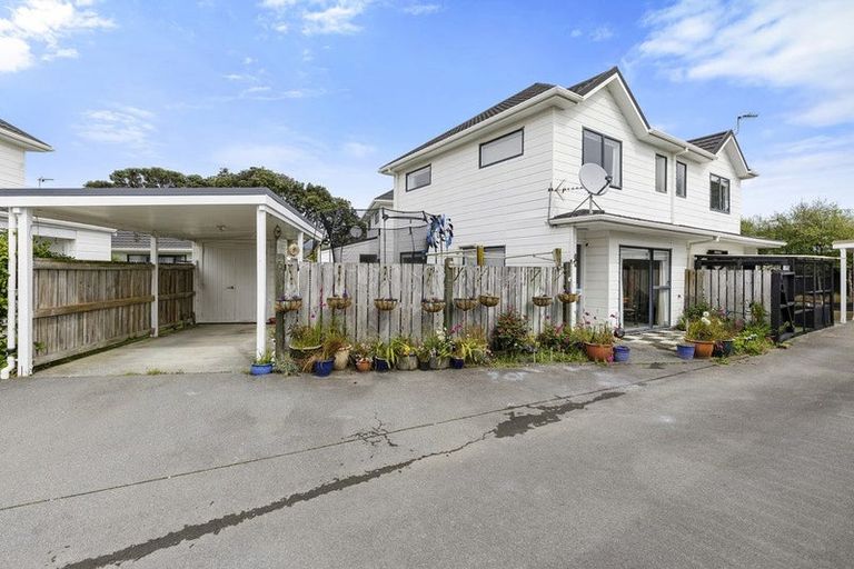 Photo of property in 4/24 Mason Street, Moera, Lower Hutt, 5010