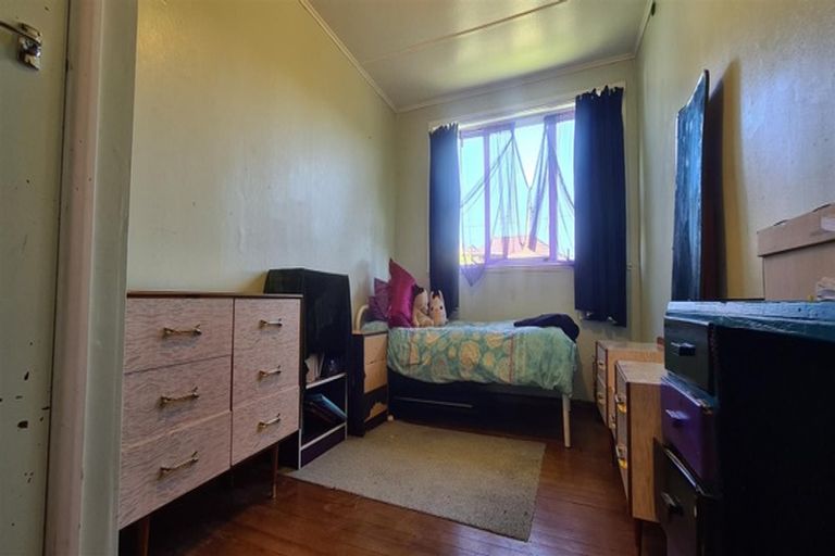 Photo of property in 23 Bibby Street, Waipawa, 4210