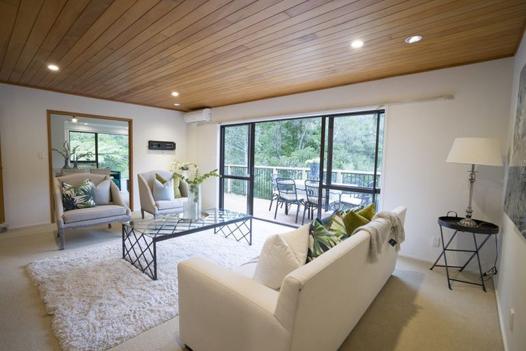Photo of property in 33 Homewood Place, Chatswood, Auckland, 0626