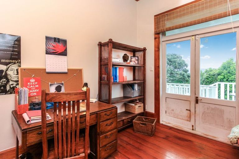 Photo of property in 12 Rata Street, Helensville, 0800