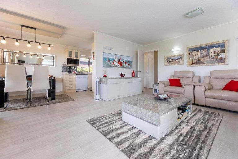 Photo of property in 260 Manly Street, Paraparaumu Beach, Paraparaumu, 5032