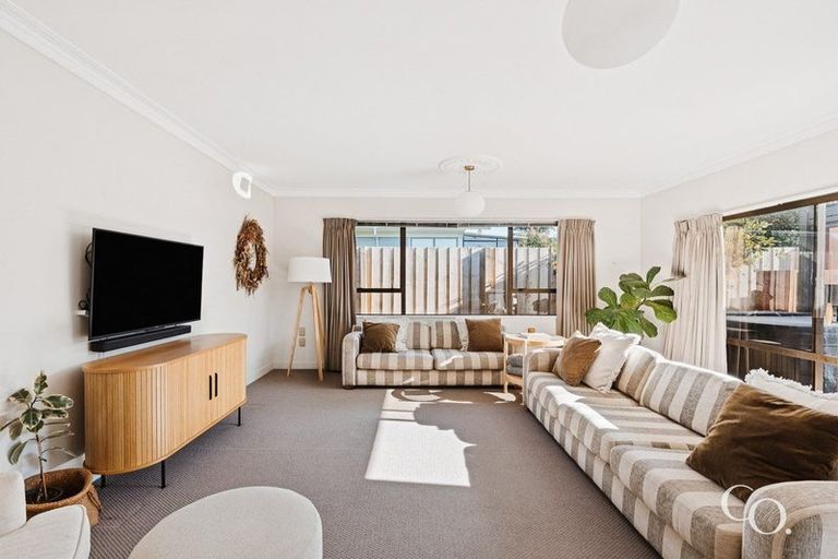 Photo of property in 17 Freyberg Street, Otumoetai, Tauranga, 3110