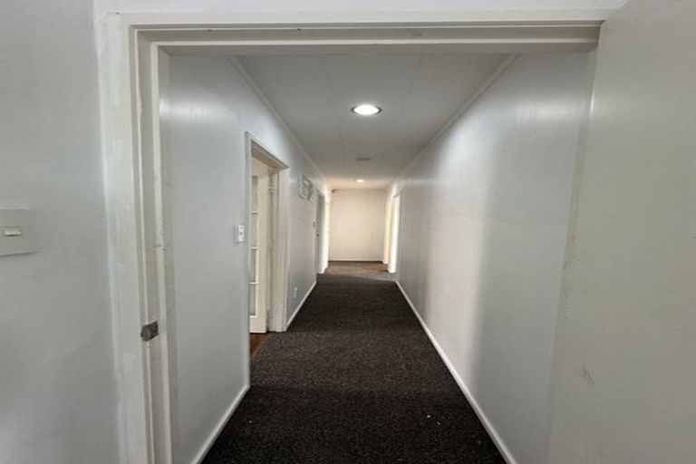 Photo of property in 10b Glynnbrooke Street, Te Atatu South, Auckland, 0610