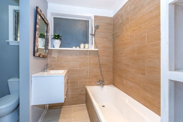 Photo of property in 202 Opawa Road, Hillsborough, Christchurch, 8022