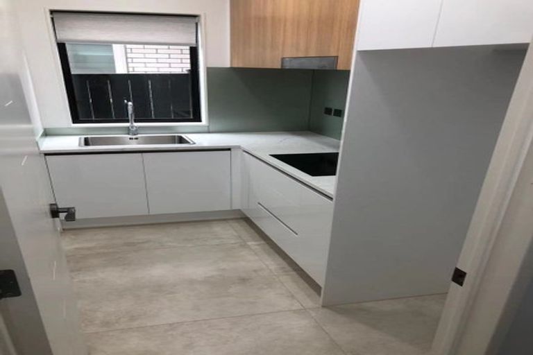 Photo of property in 42 Matahae Drive, Flat Bush, Auckland, 2019